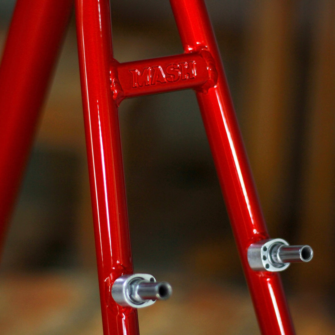 MASH Steel Frameset Red/White